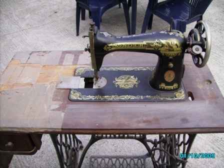 ancienne machine a coudre a pedale