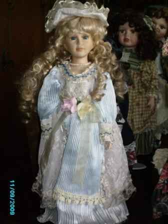 poupée porcelaine  01